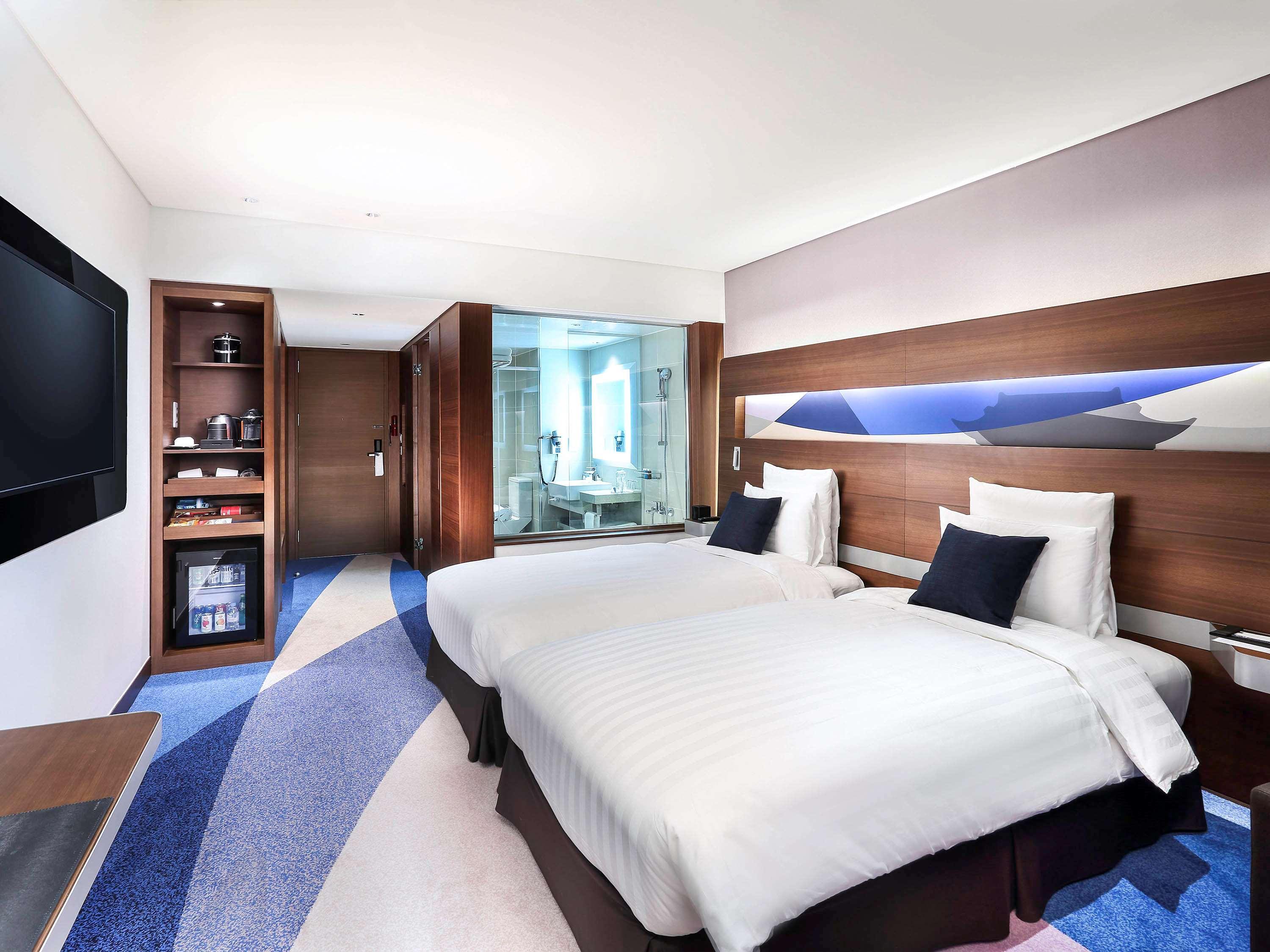 Novotel Ambassador Suwon Exterior foto