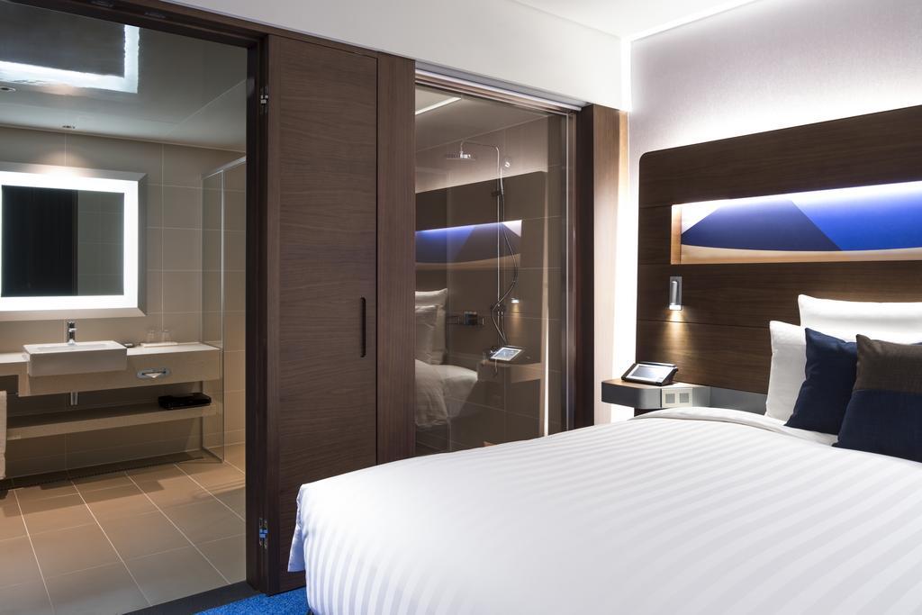 Novotel Ambassador Suwon Exterior foto